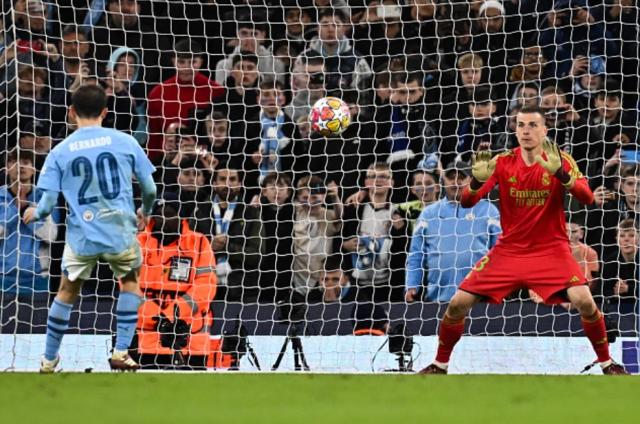 c7娱乐官方网站-点球大战B席射失怪莫德里奇 他把皮球踢向看台！