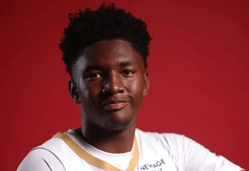 德里克-奎因本赛季已送出200+助攻，本届新秀中唯一一位