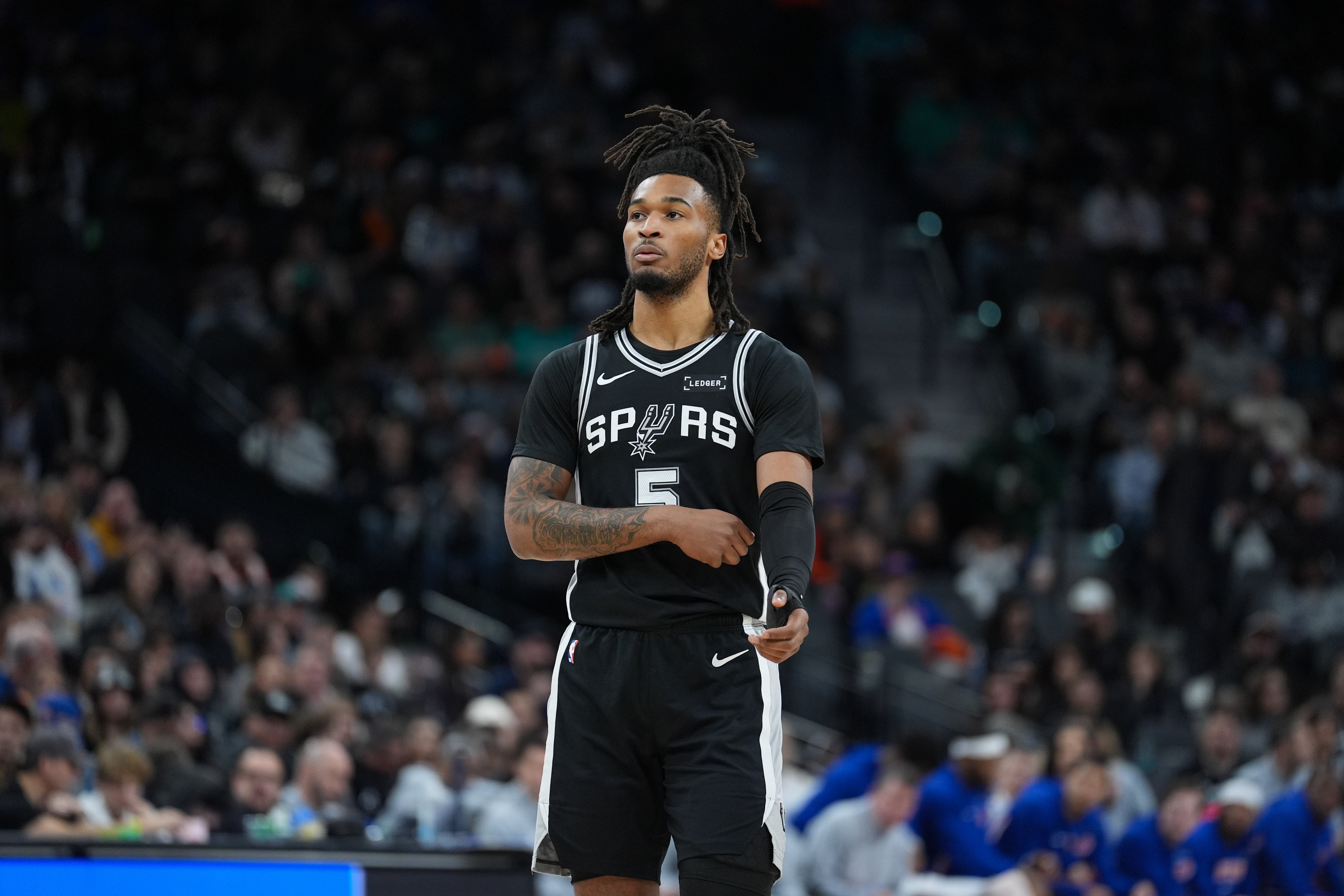 c7娱乐官网-炸裂身体素质！尚帕尼妙传 卡斯尔空切单臂战斧暴力砸扣